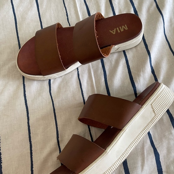 Mia sandals - Picture 2 of 2